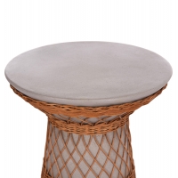 ΒΟΗΘΗΤΙΚΟ ΤΡΑΠΕΖΙ ΣΤΡΟΓΓΥΛΟ DELIA HM18167.03 FIBER CEMENT ΓΚΡΙ & RATTAN Φ40x45Υεκ