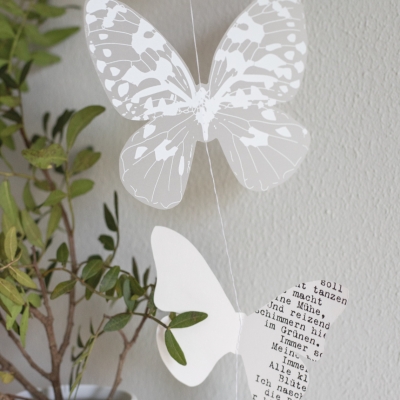 Raeder - Χάρτινη Γιρλάντα Butterly Large 110cm