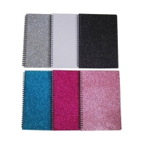Next glitter τετράδιο σπιράλ 17x25εκ. 2θεμ. 70φ. Next glitter τετράδιο σπιράλ 17x25εκ. 2θεμ. 70φ.