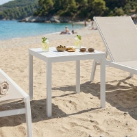 Τραπεζάκι παραλίας Kliton pakoworld αλουμίνιο σε λευκή απόχρωση 45x45x41εκ Τραπεζάκι παραλίας Kliton pakoworld αλουμίνιο σε λευκή απόχρωση 45x45x41εκ